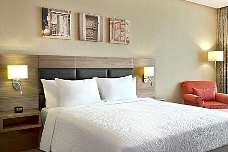 One-Bedroom King Suite