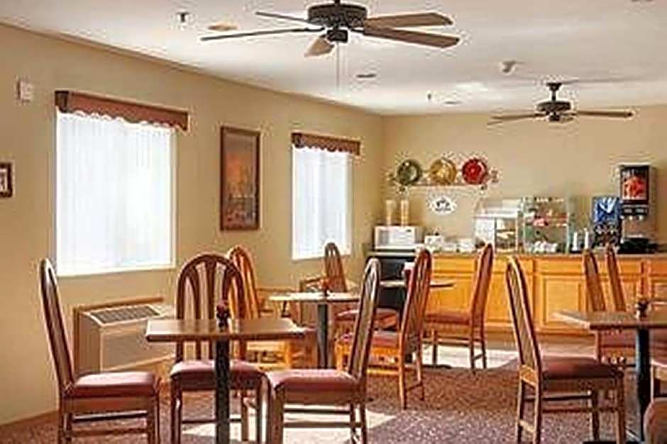Capri Inn & Suites - Beatrice
