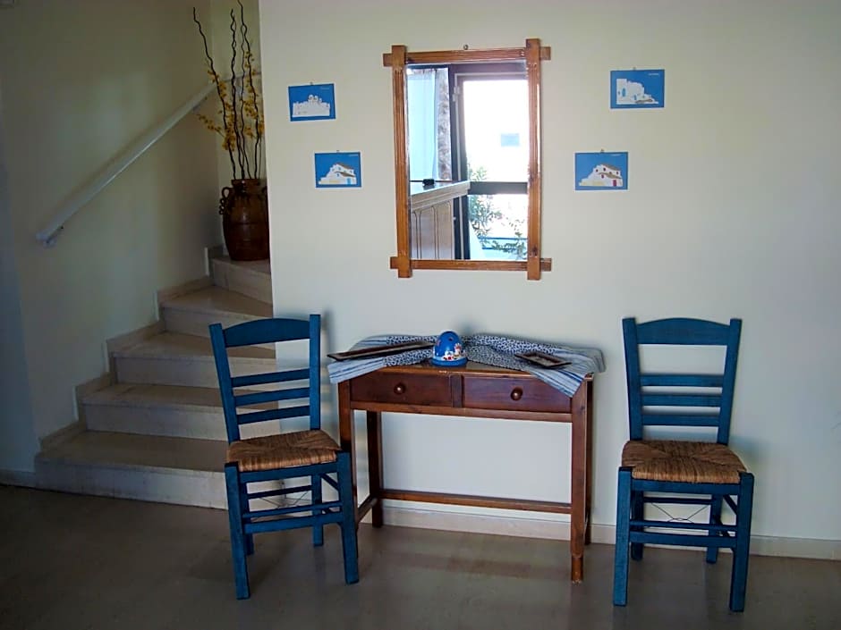 Philippos Studios & Apartments