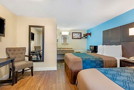 2 Double Beds, Smoking