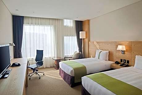 Premium Room with Two Single Beds