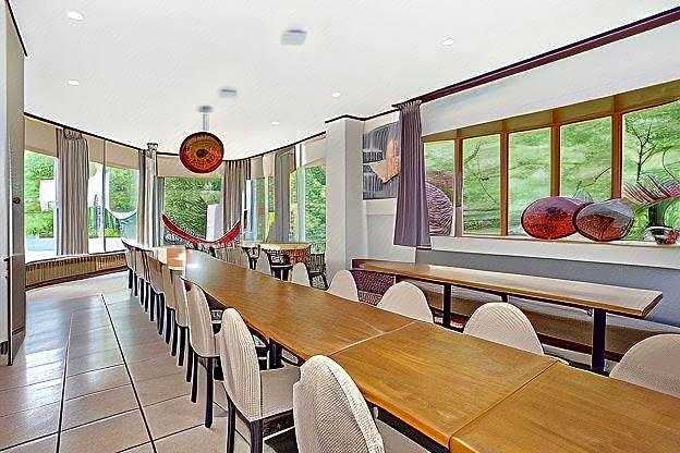Tenjin Lodge