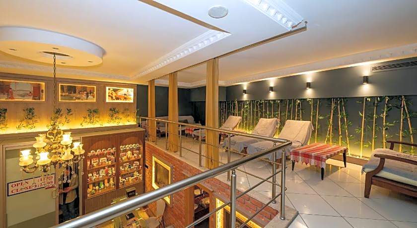 The Byzantium Hotel And Suites