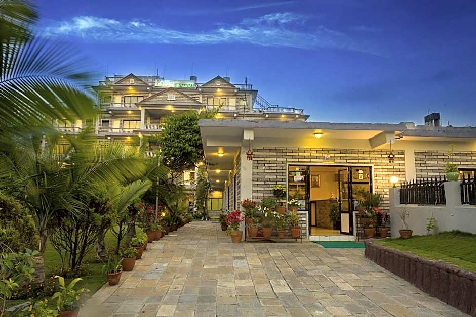 Hotel Crown Himalayas