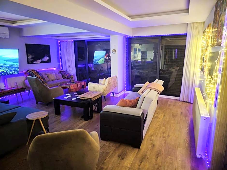 Lux&smart cozy house at the City Center and by the seaside also nearby to the tram stop