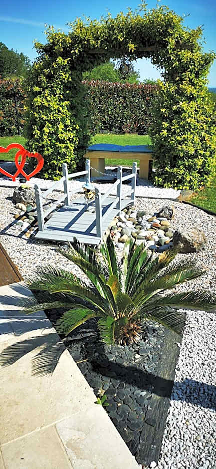 "Notre Bastide" Maison et table d'hôtes sur réservation, Piscine, Climatisation, Jacuzzi, Prise pour VE