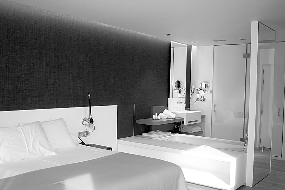 Photo 1 of 12 of Junior Standard Suite