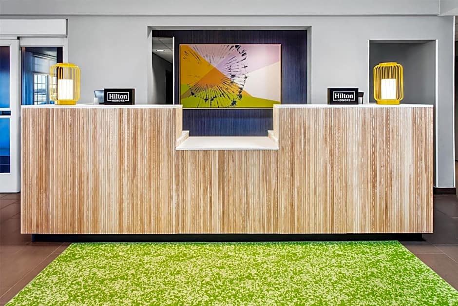 Spark by Hilton Rochester South