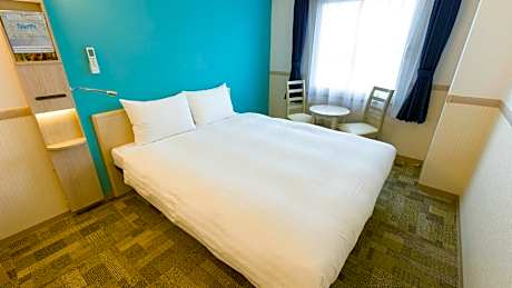 Queen Room - Smoking