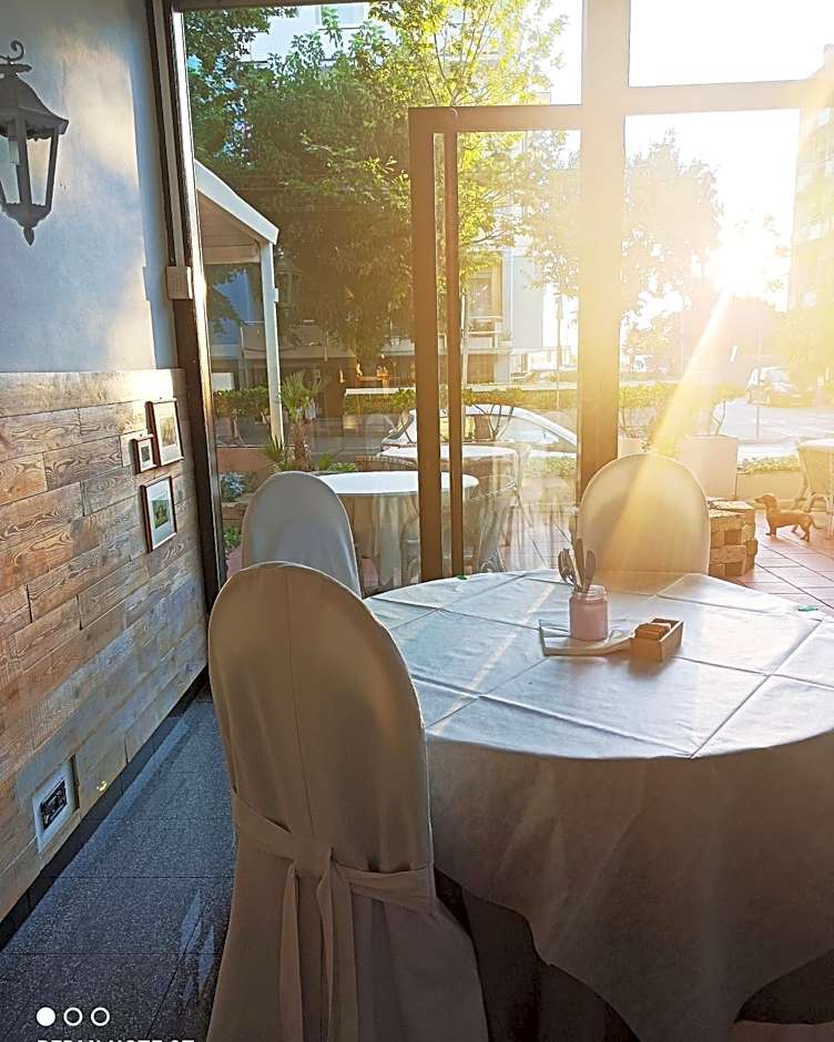 Hotel Garisenda sul Lungomare Riccione B&BRUNCH