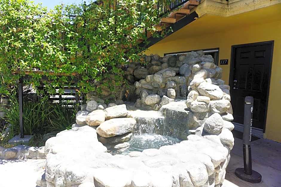 Casa Bella Inn Downtown LA