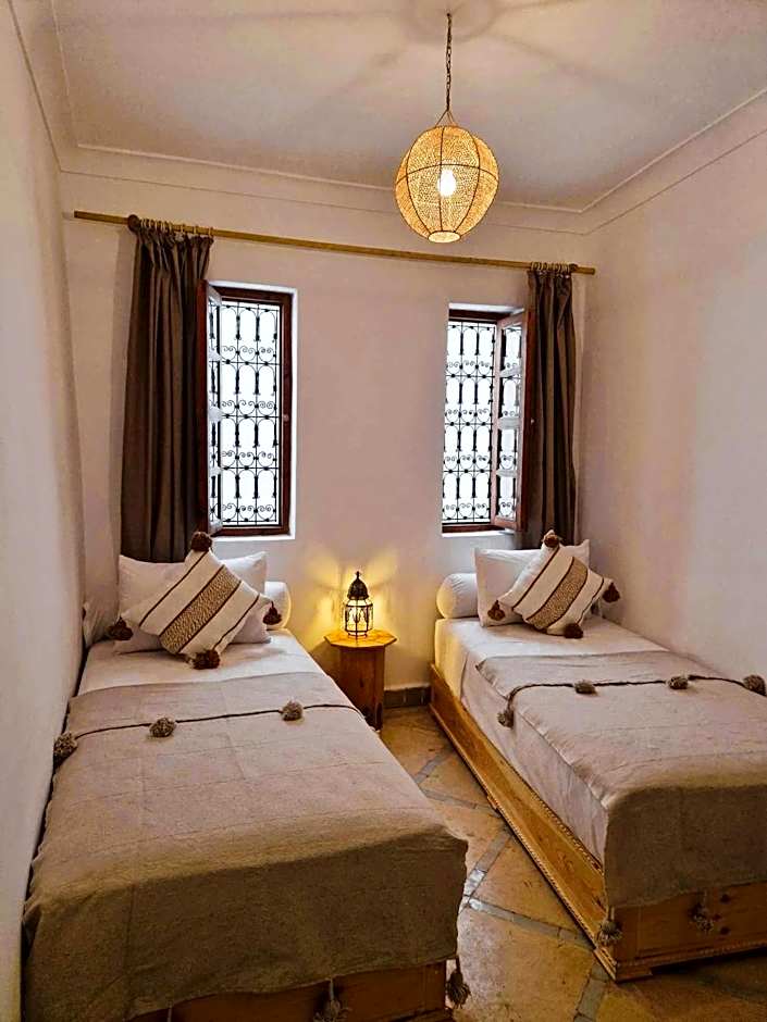 RIAD SAMAH