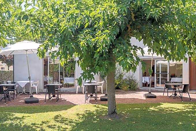 Hôtel Platanes - KB HOTEL GROUP