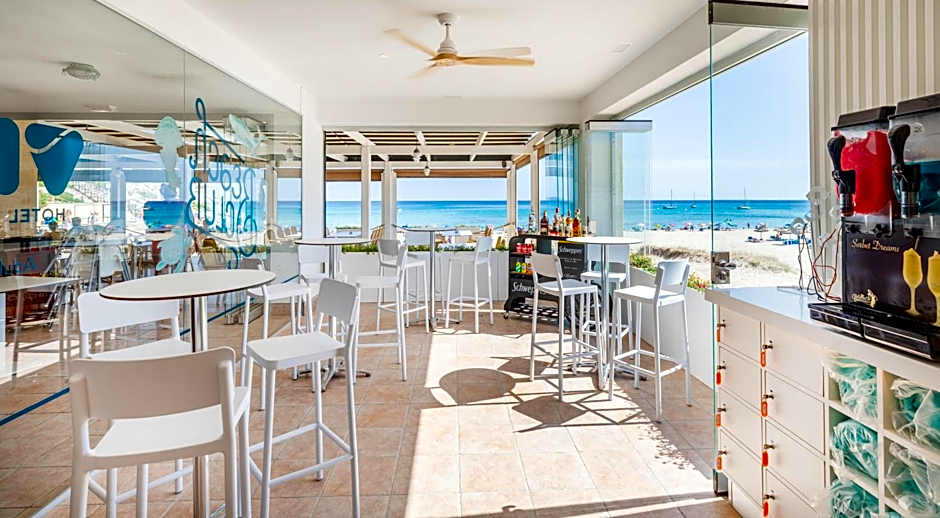 VIVA Suites & Spa Adults Only 16+