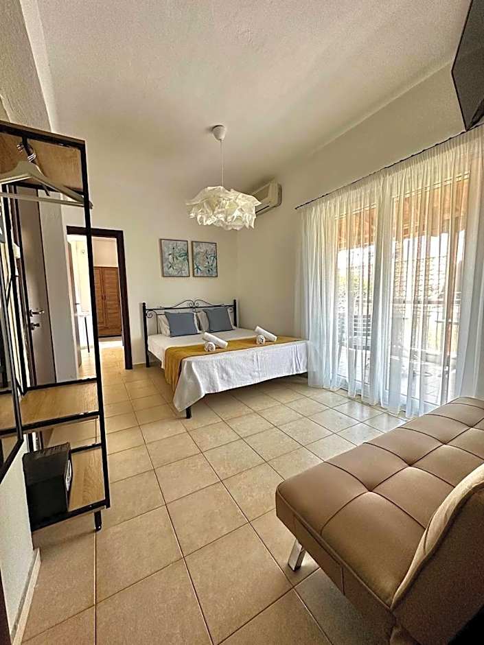 La Scala family apartments