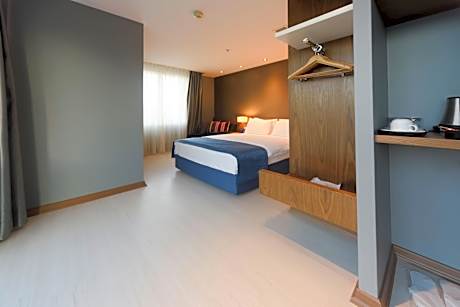 1 Double Bed Standard