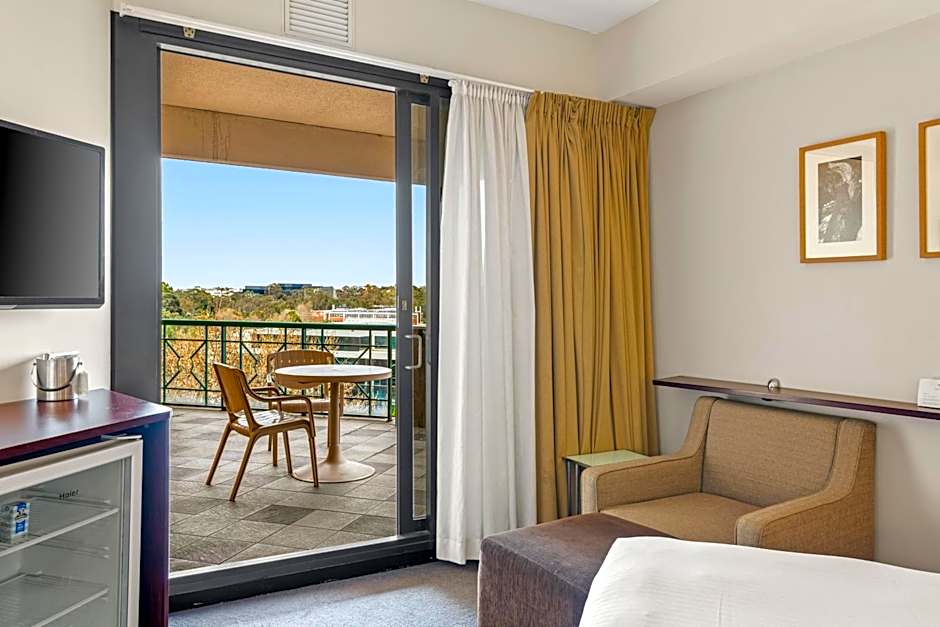 Amora Hotel Riverwalk