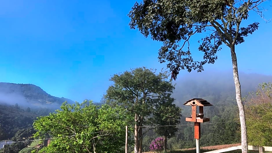 Pousada Pedra da Mata chales na montanha