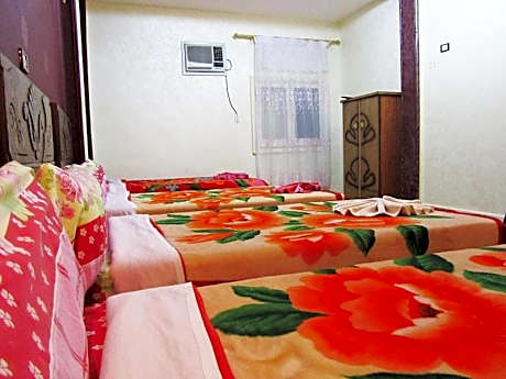 Quadruple Room with Shared Bathroom