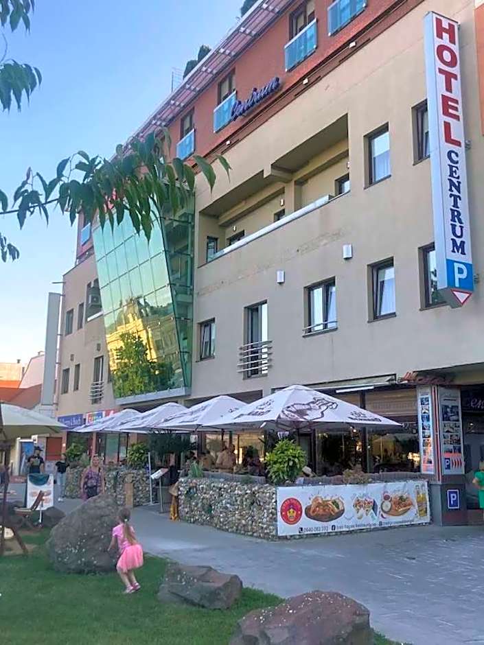 HOTEL CENTRUM with free parking
