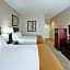 Holiday Inn Express Hotel & Suites Wichita Airport