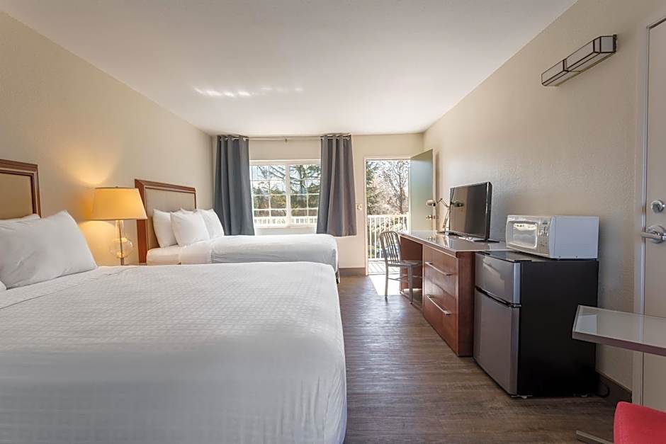 Riverfront Inn Roseburg