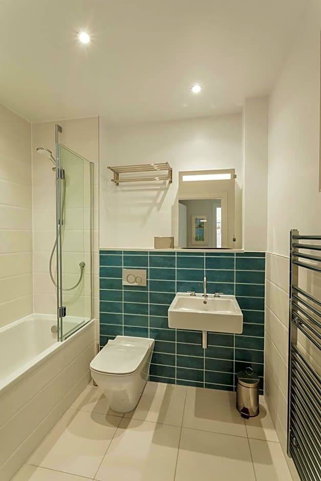 17 Woolacombe The Byron