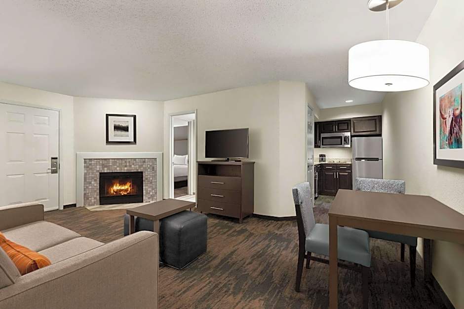 Addison Suites