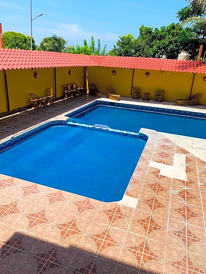 Hotel Sociedad y Maristas