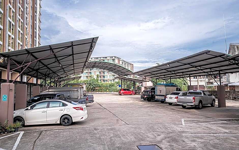 Pasawang Hotel (โรงแรมภาสว่าง)