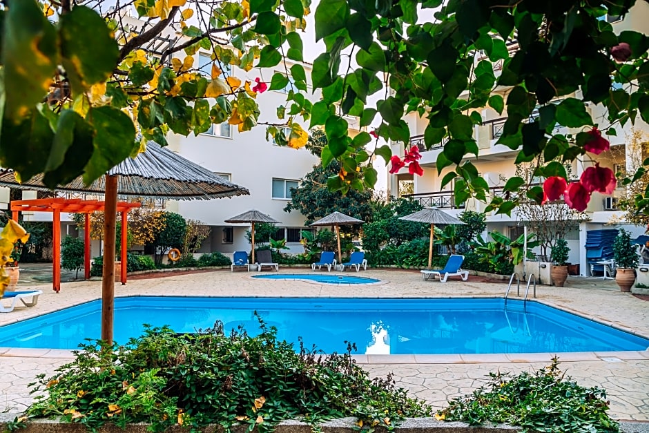 Artemis Cynthia Complex