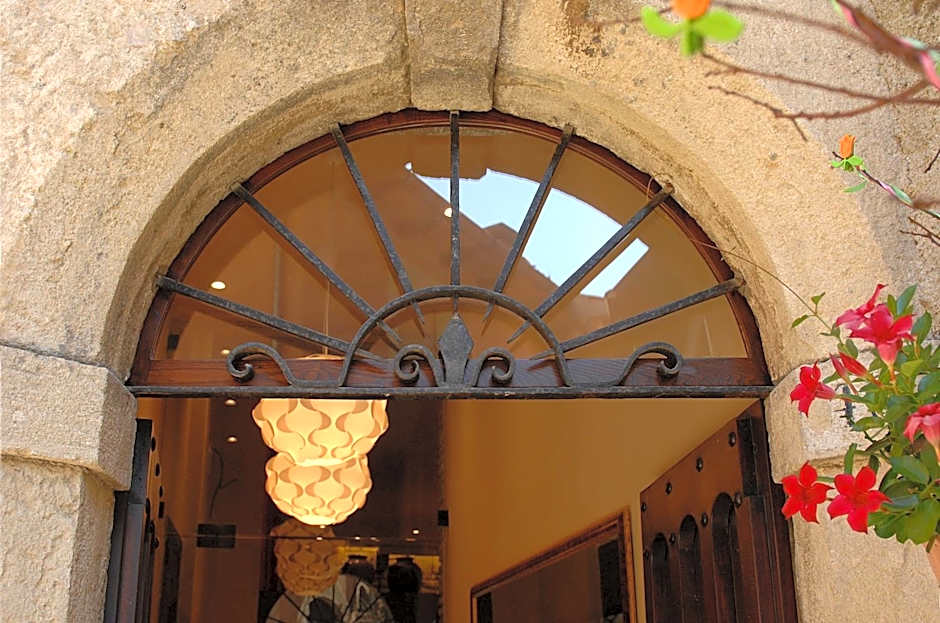 La Grotta Hotel