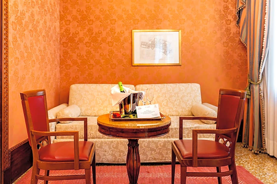Hotel Al Ponte Dei Sospiri