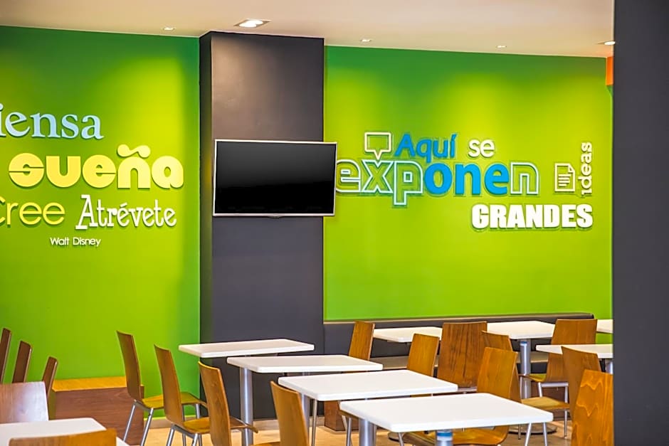 One Monterrey Aeropuerto