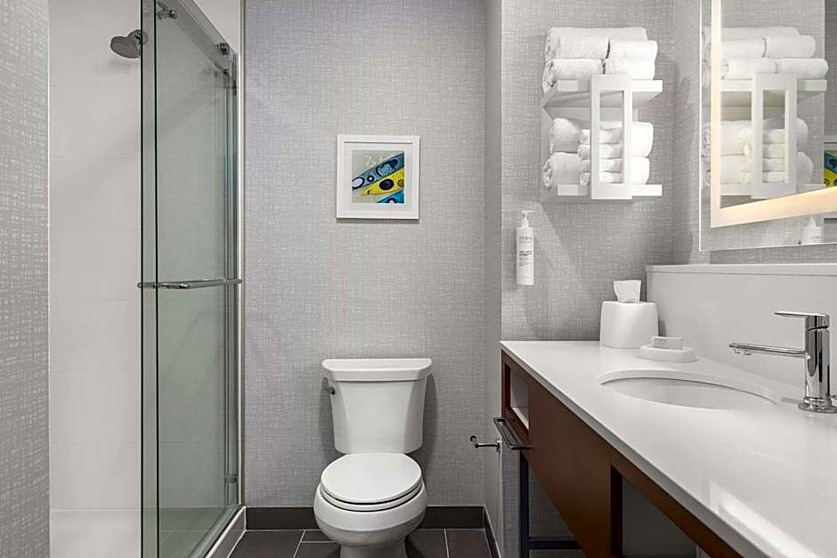 Hampton Inn & Suites Orangeville, ON