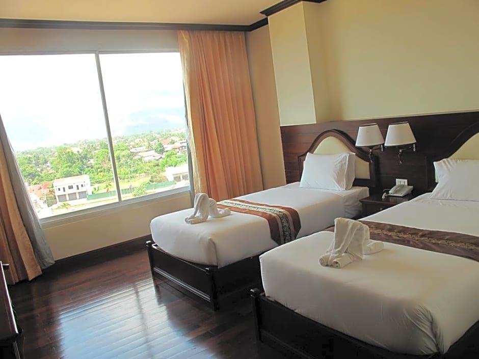 Arawan Riverside Hotel