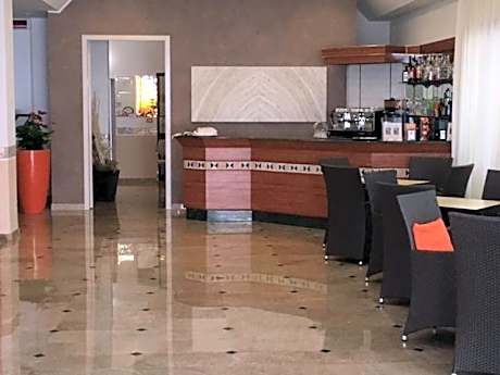 Hotel Novella