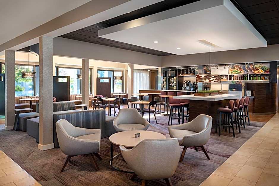 Photo 1 of 29 of Courtyard by Marriott Sacramento Rancho Cordova