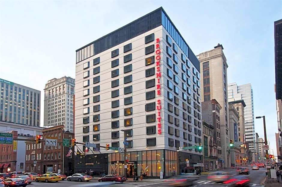 The Brookshire Suites, BW Premier Collection