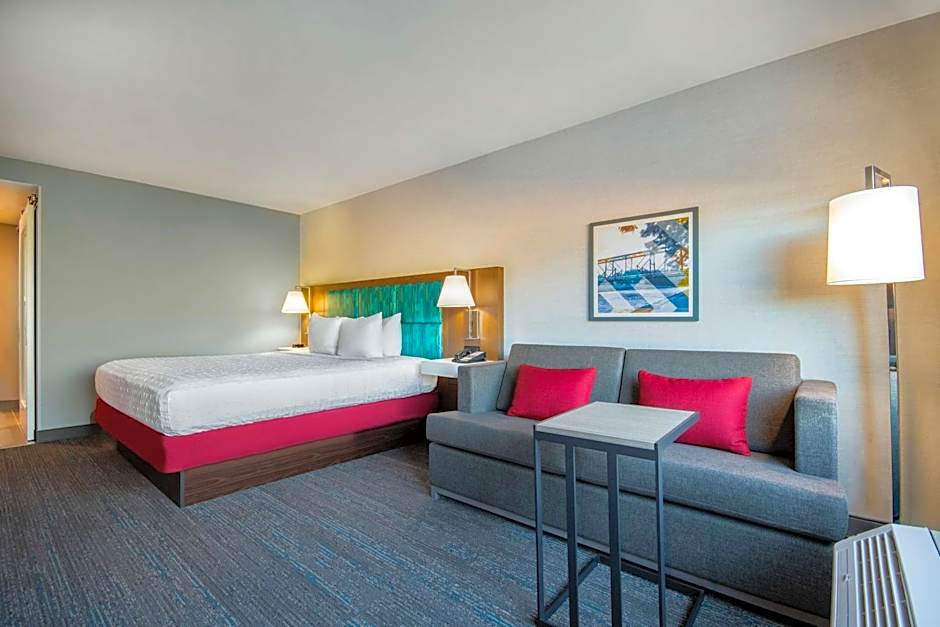 Hampton Inn By Hilton East Aurora