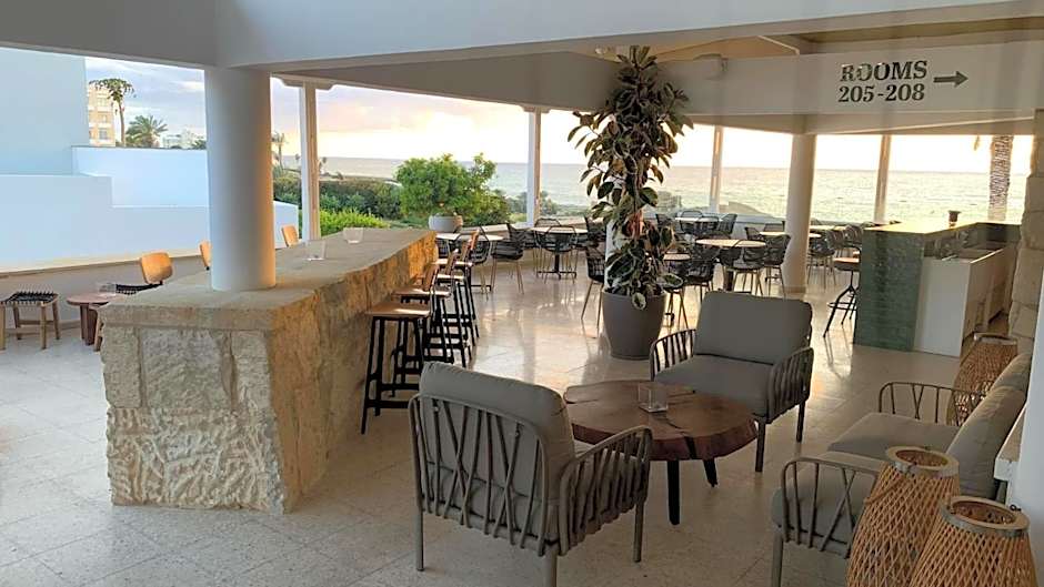 Vrachia Beach Hotel & Suites - Adults Only