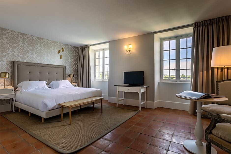 Photo 1 of 5 of Deluxe Junior Suite
