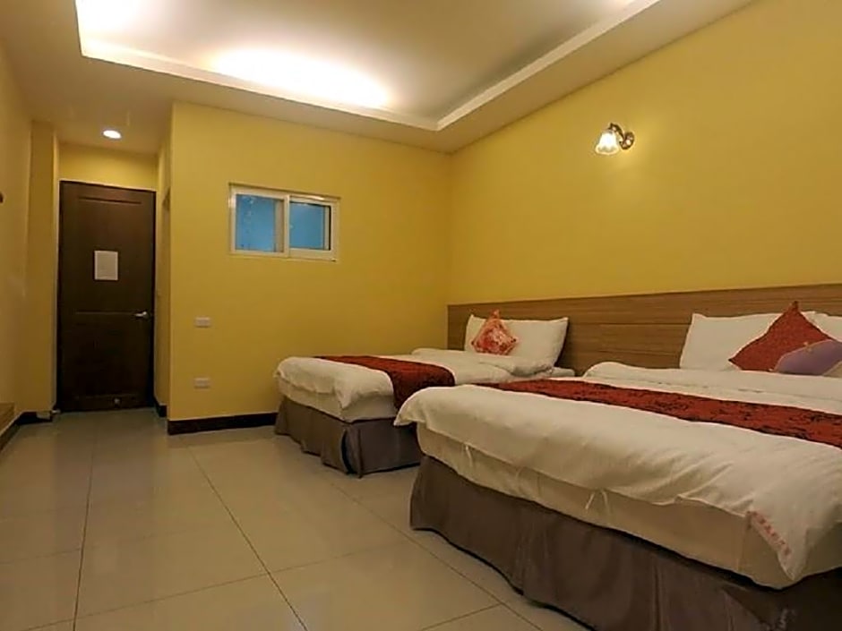 Sun Moon Lake Crystal B & B