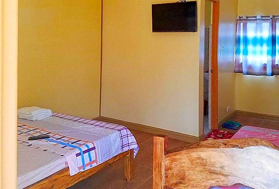 RedDoorz at Shandy's Transient House Palompon