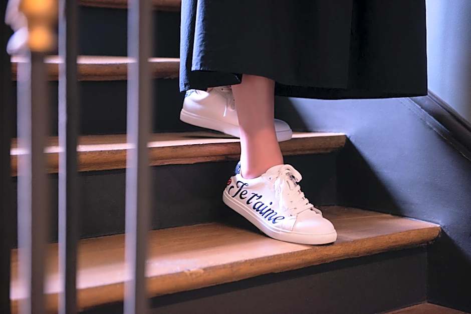 Hotel De La Porte Doree