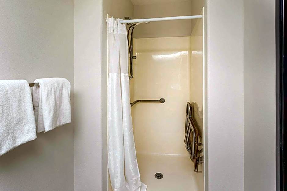 Quality Inn & Suites Fillmore I-15