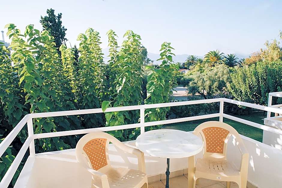 Tzaki hotel & restaurant Patras