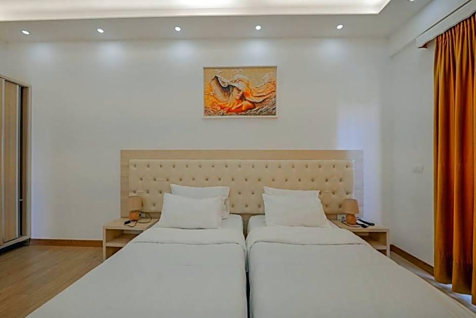 Photo 1 of 6 of Quadruple Room with Sea View