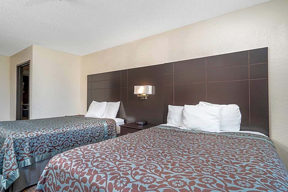 Days Inn by Wyndham Faribault