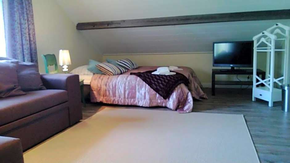 Majatalo & Ravintola Villa Emilia